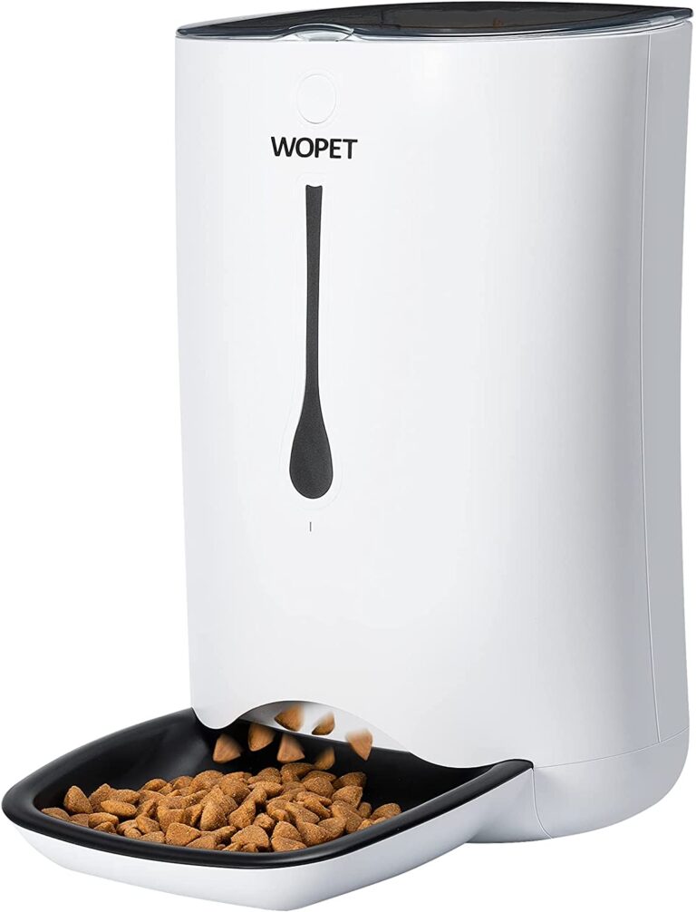 The 5 Best Automatic Dog Feeder for Large Dogs!